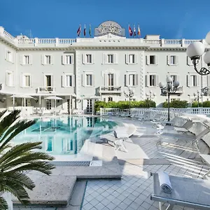 Hotel Grand Des Bains