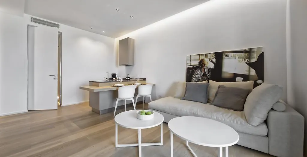 Luxury Suites Collection - Milano 33 Riccione 4*,  Italien