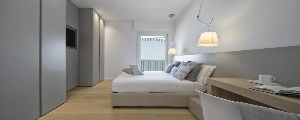 Luxury Suites Collection - Milano 33 Riccione 4*,  Italien